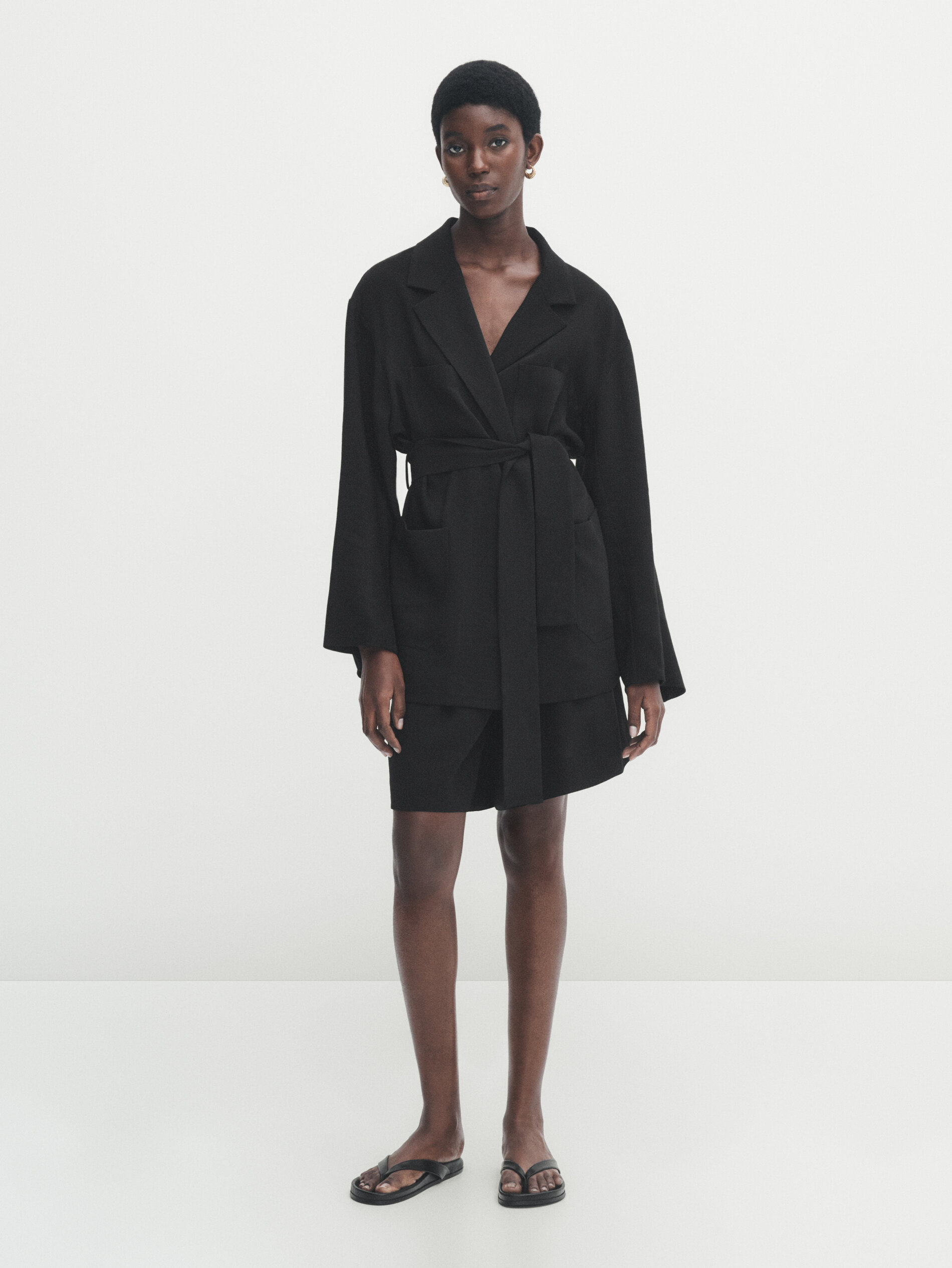 Blazer fluido com gravata de linho - PRETO