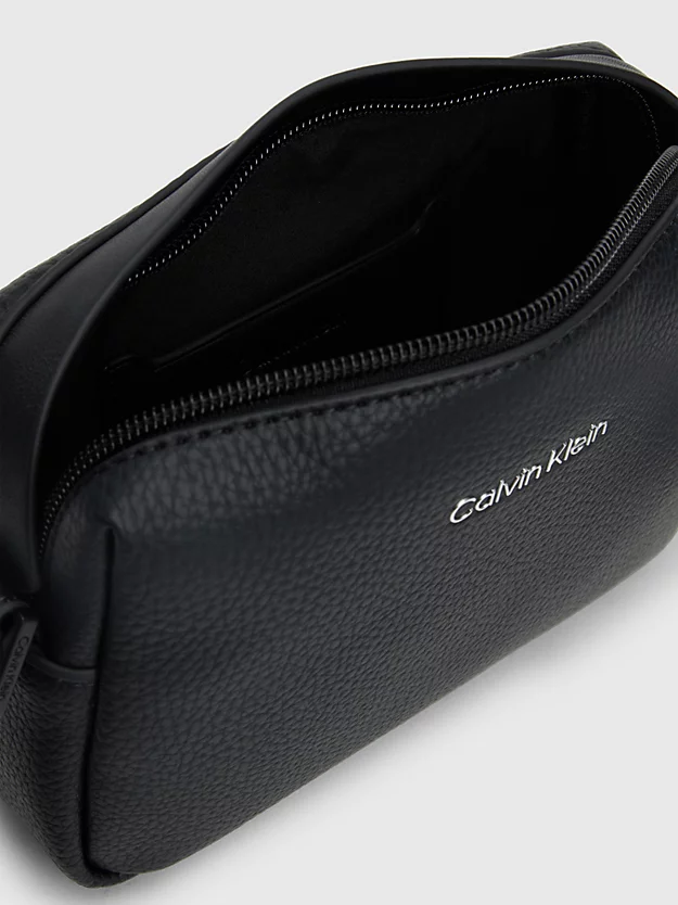 Bolsa de ombro pequena