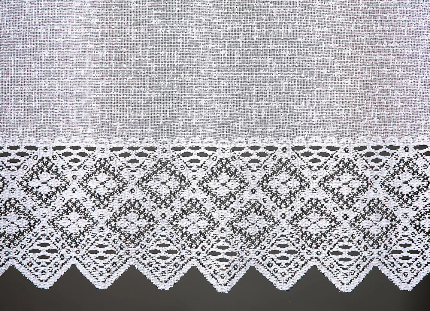 Fensterdekoration Häkelborte aus Jacquard