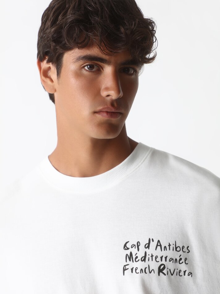 Camiseta Piqué com Estampa Frente e Verso - Branca