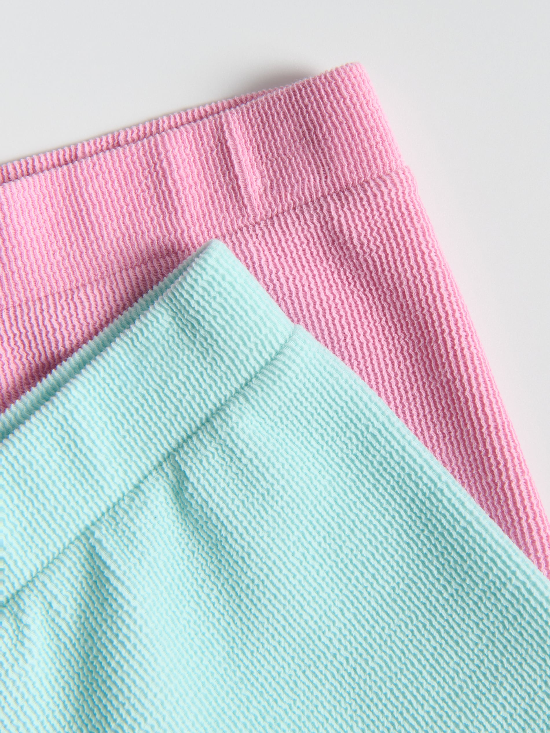 Shorts mit hohem Viskoseanteil
