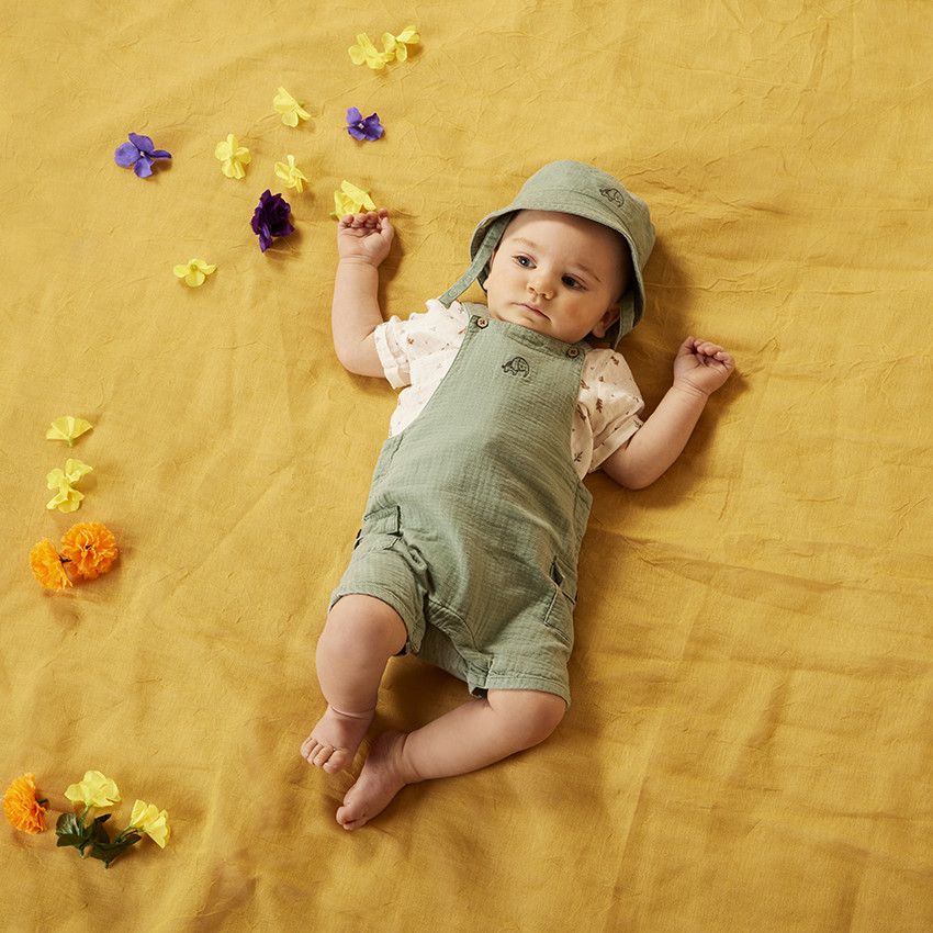 Bob uni avec éléphant brodé pour bébé garçon - Vert