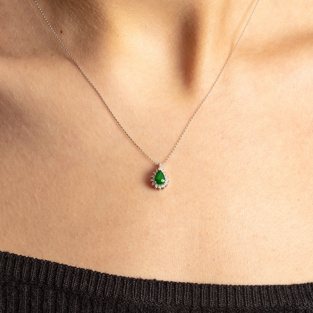 Collier 750/18 K Weissgold mit Diamanten 0.11 ct H/si & Smaragd