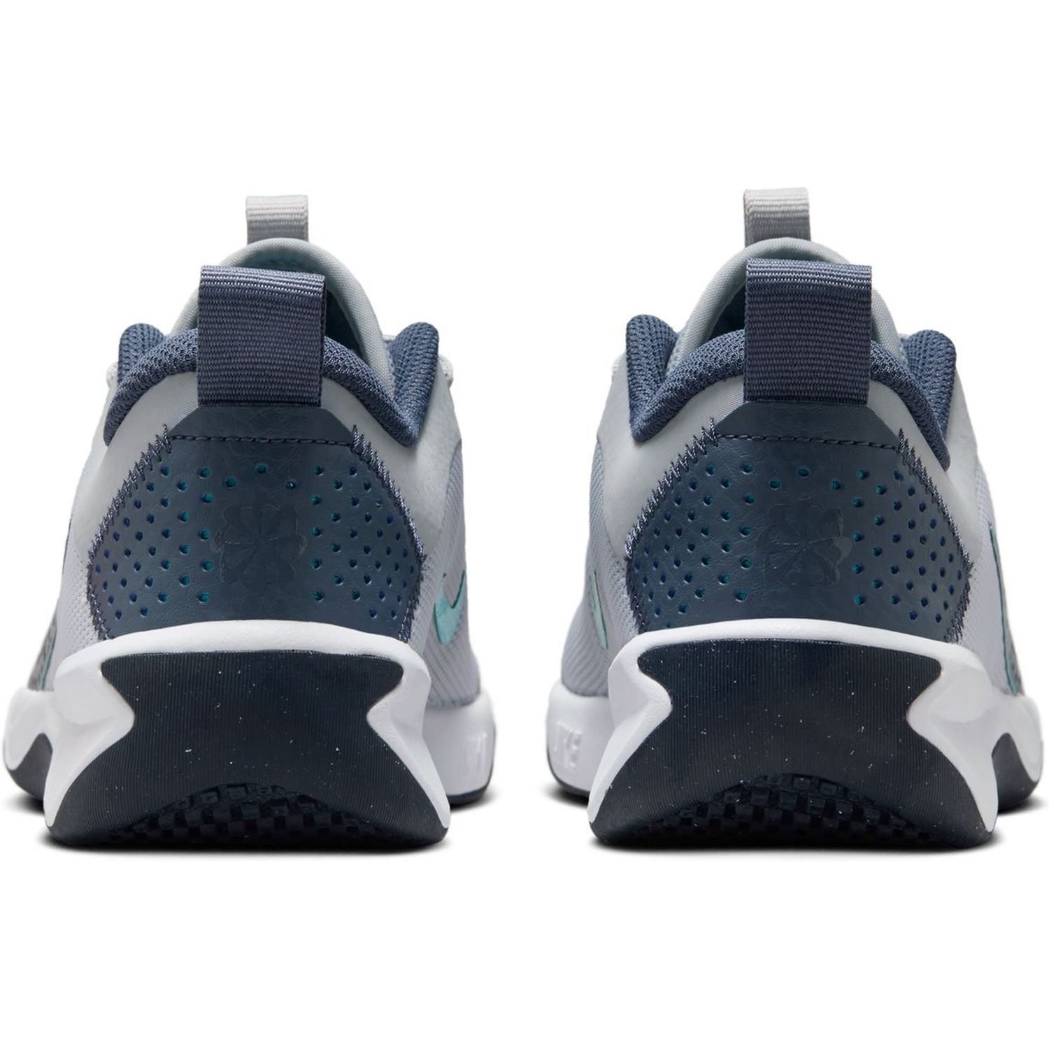 NikeNIKE OMNI MULTI-COURT BIG KIDS' ROA