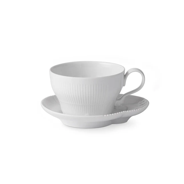 Royal Copenhagen  Hvid Elements kop m/ underkop - 26 cl.