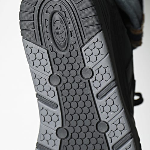 Baskets Adi2000 ID2095 Core Black Wonder Grey Five