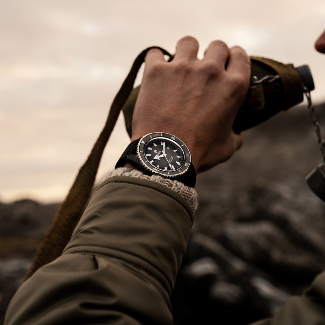 Rado Captain Cook XL High-Tech Ceramic Diver