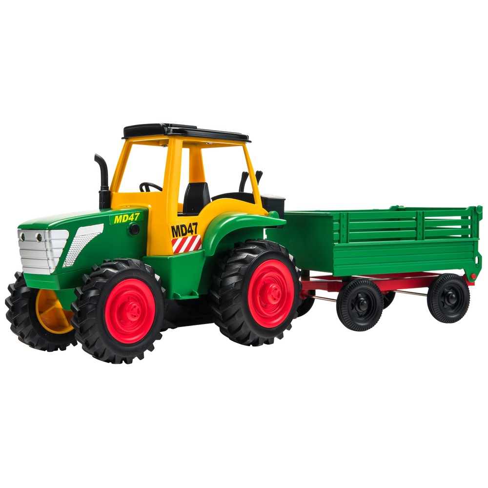 Traktor mit Anhänger und Tieren