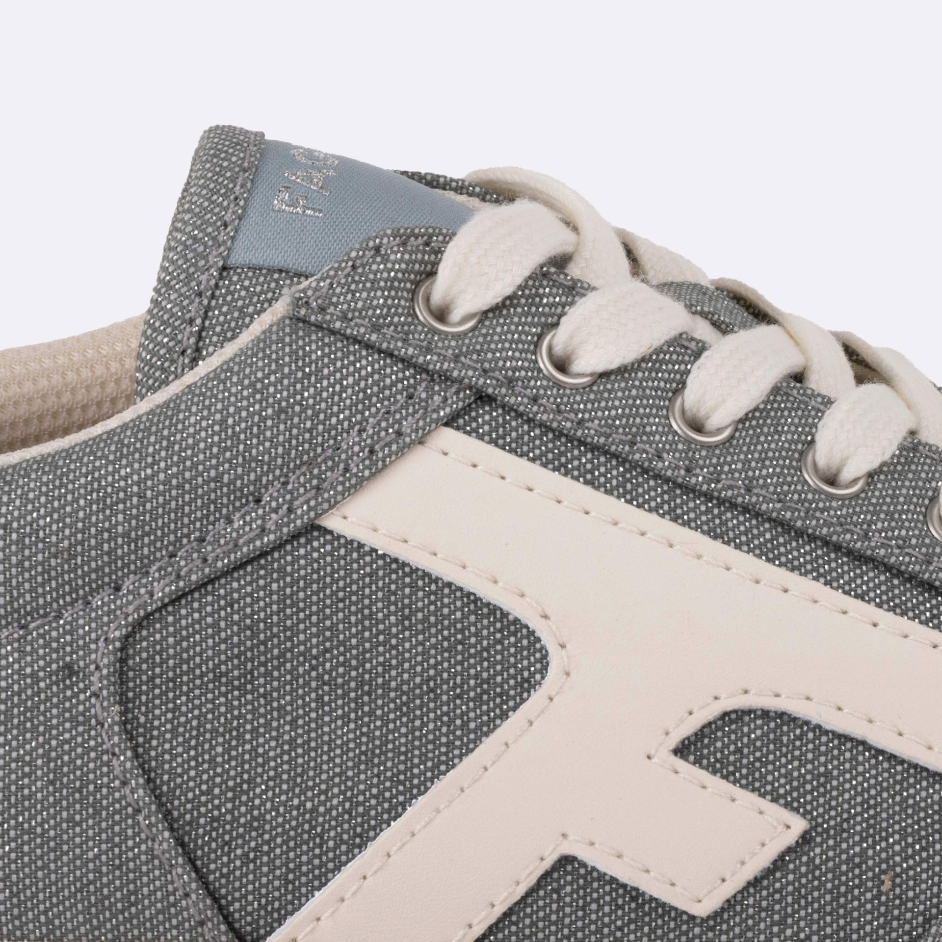 Tennis argentées vegan coton et polyester recyclé - modèle walnut platform
