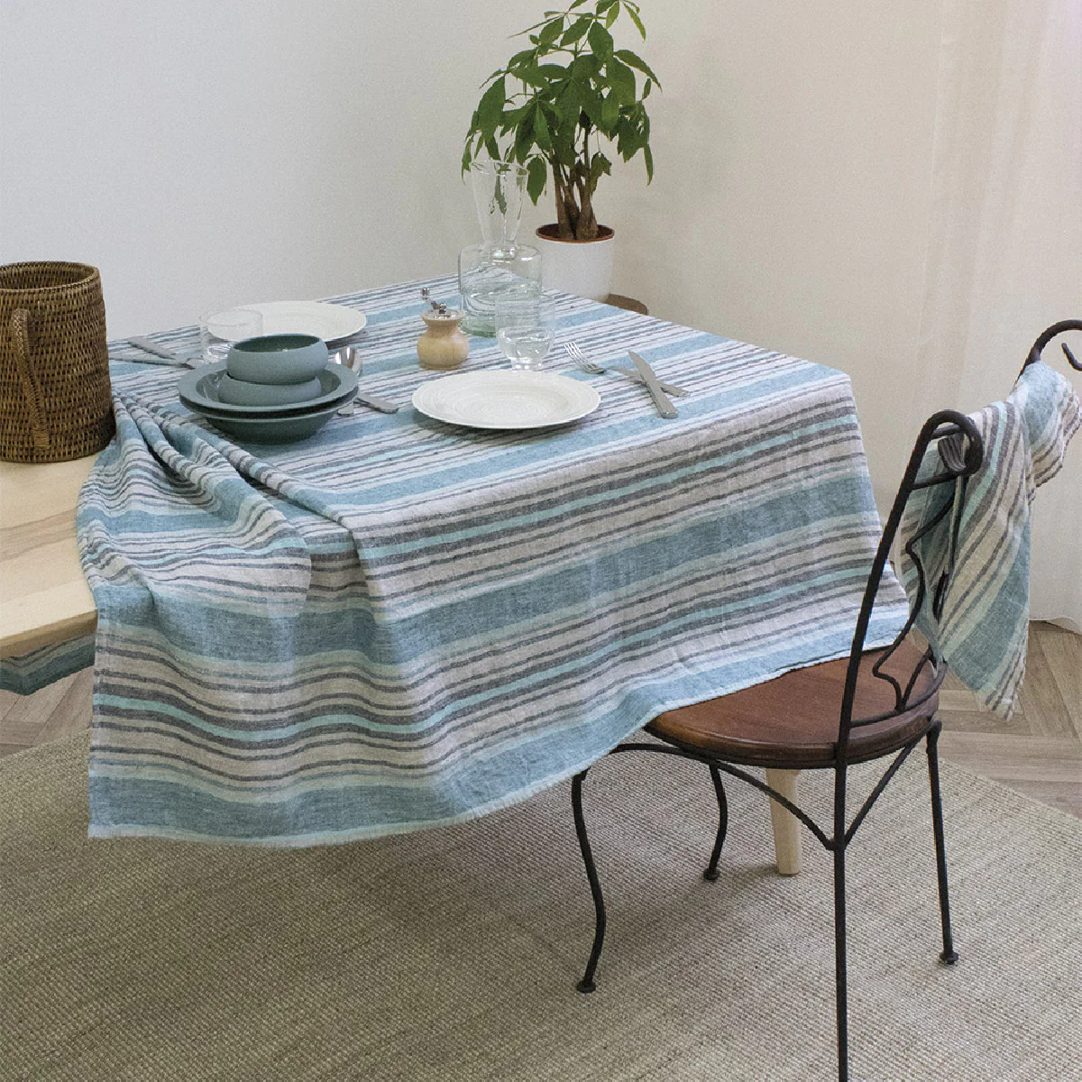 Nappe pur lin gris 155x155 Garnier Thiebaut