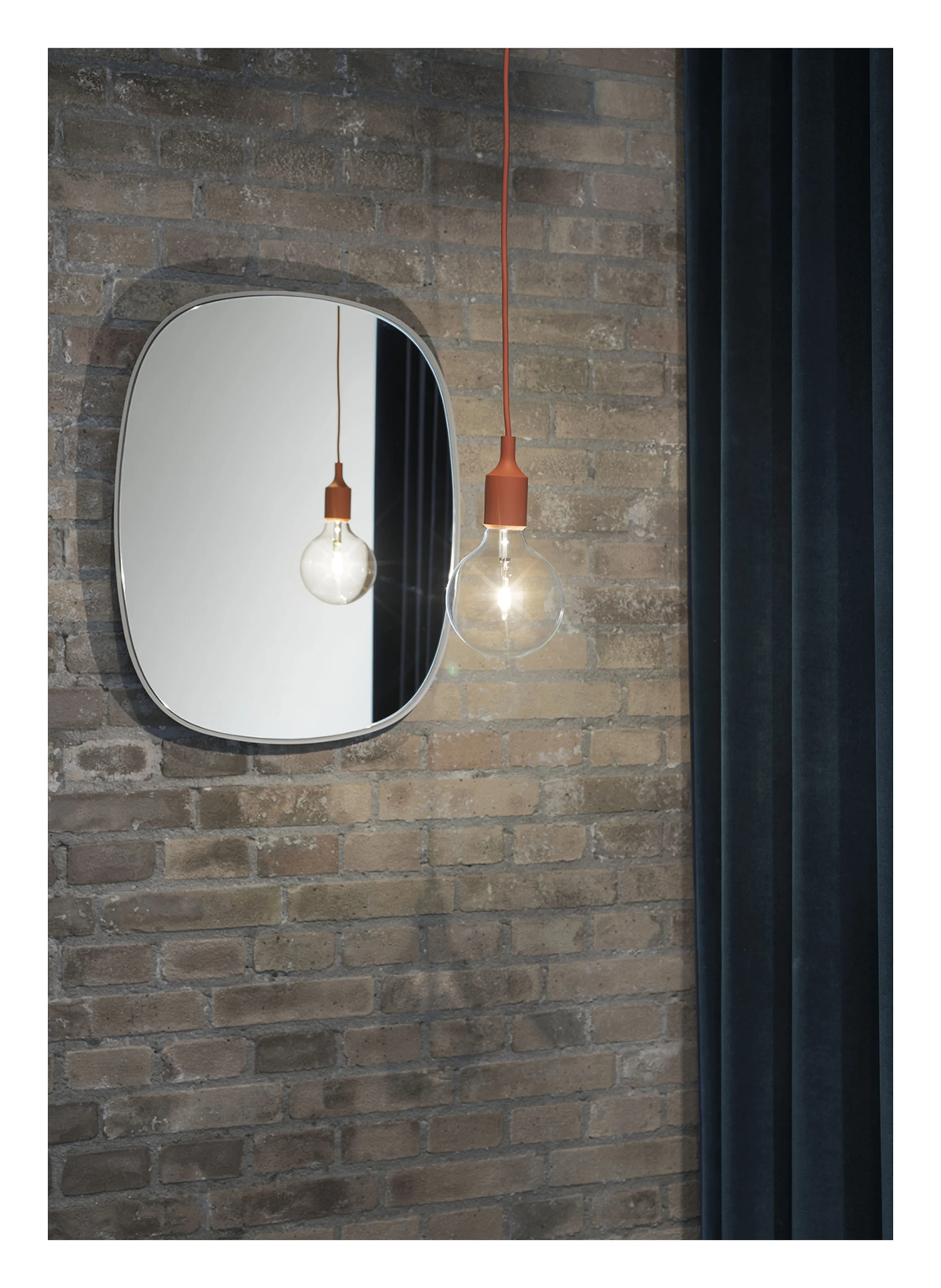 MUUTO Spiegel FRAMED SMALL