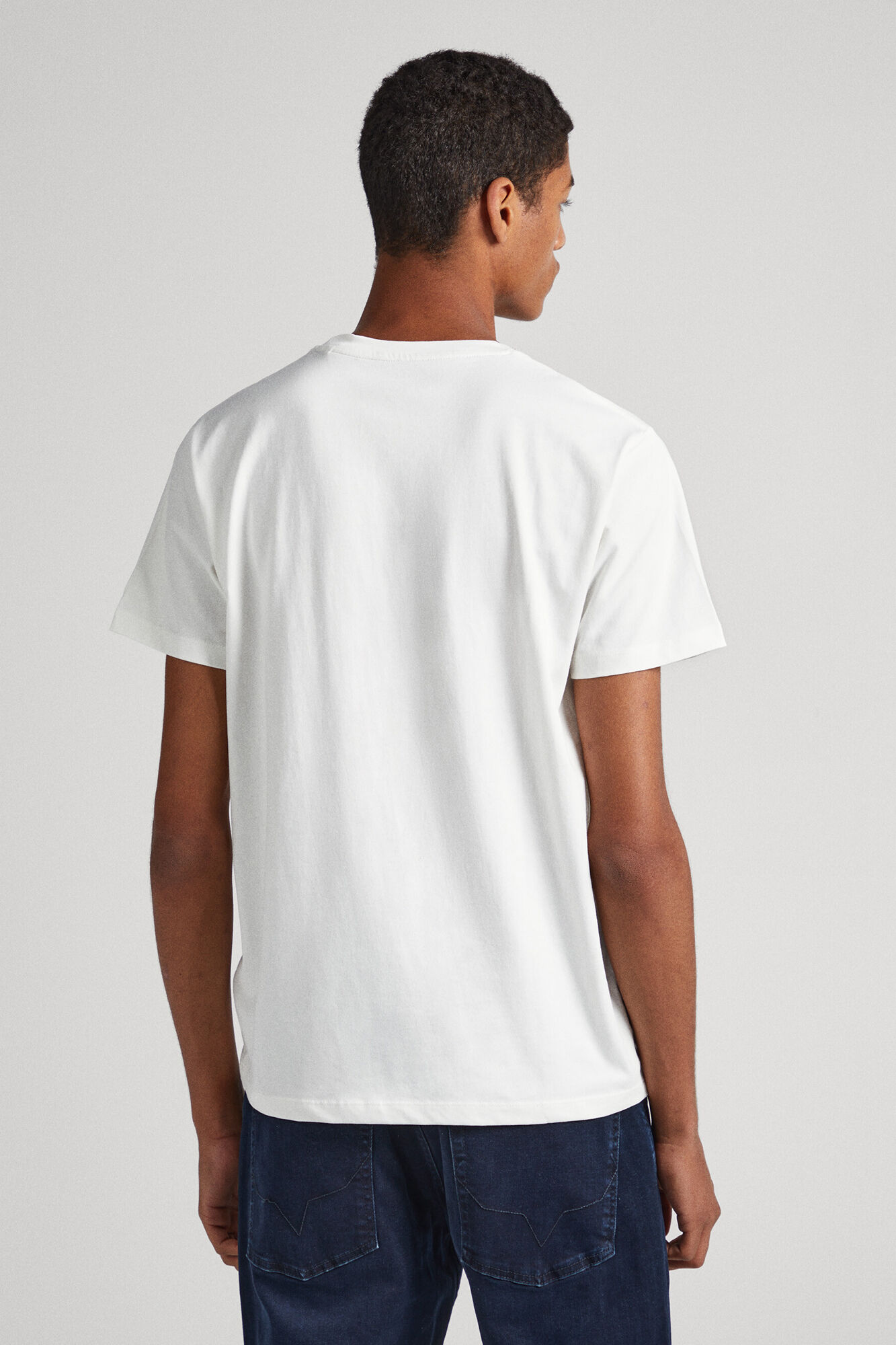 Camiseta com estampa PUFF