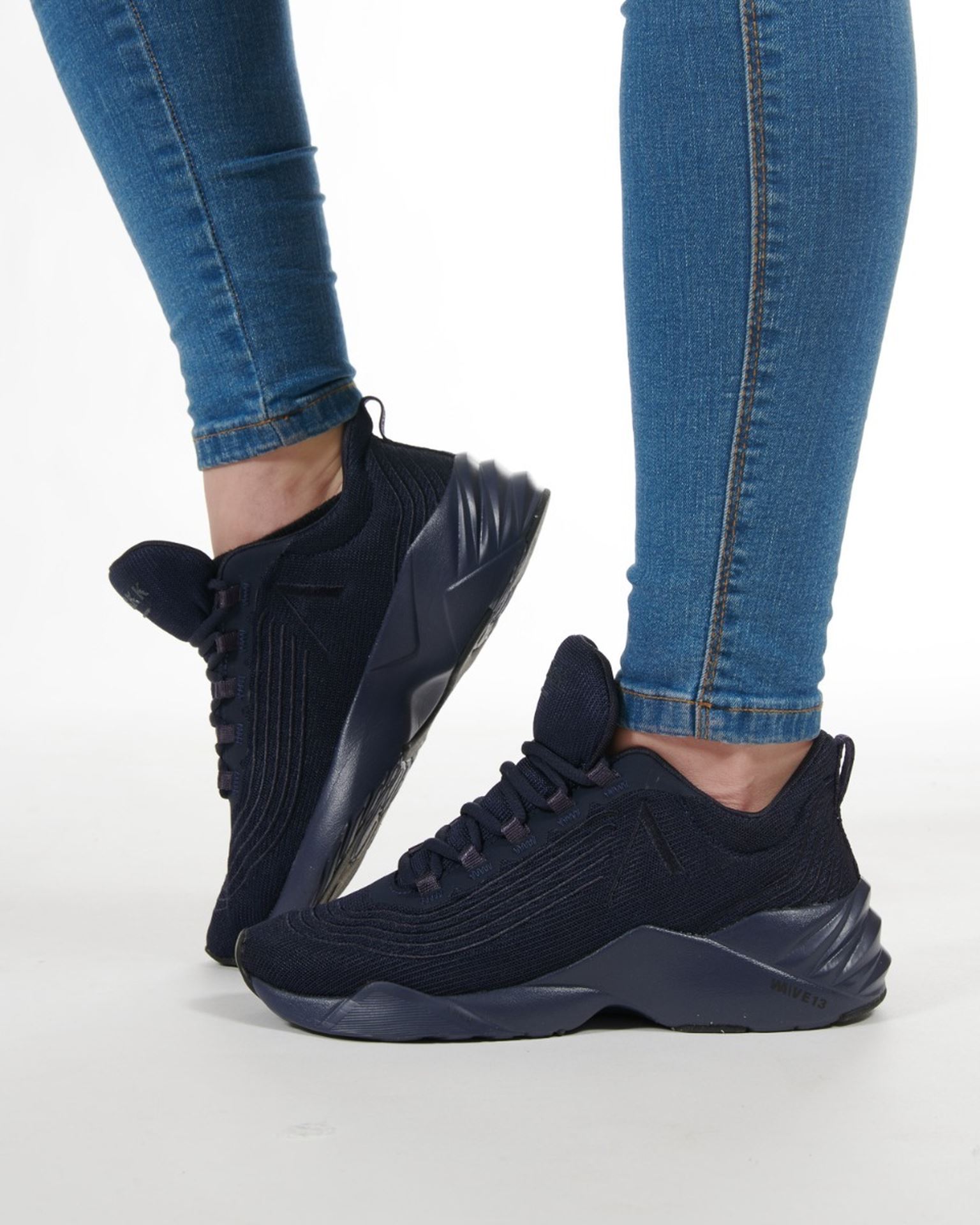 Avory Mesh