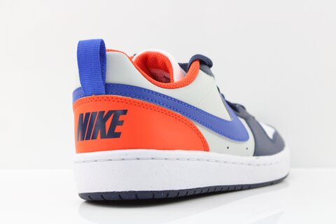 Nike Sneaker