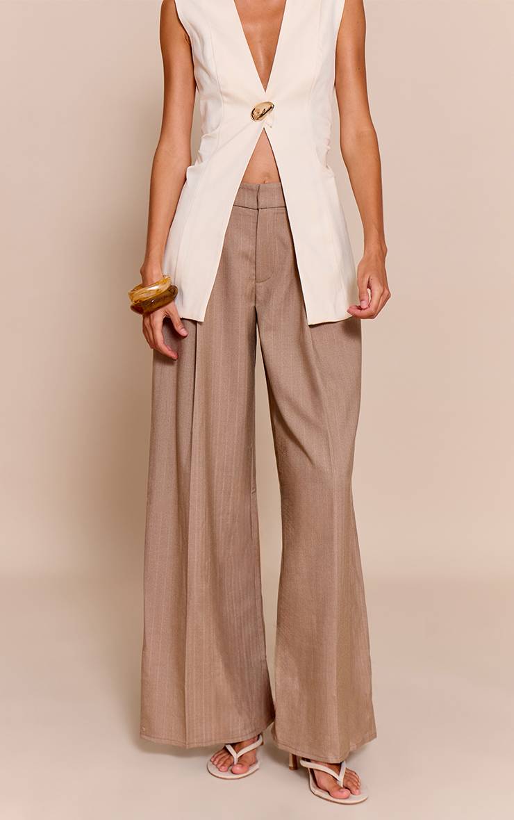 Taupe Pantalon Droit Ajusté À Fines Rayures En Tissu Tissé Premium