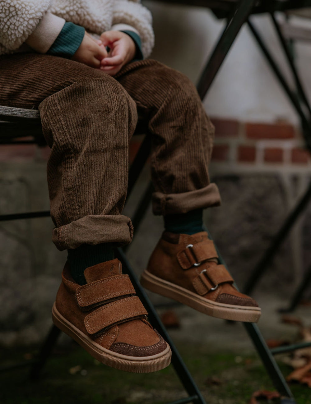 Sneaker - Chestnut Suede