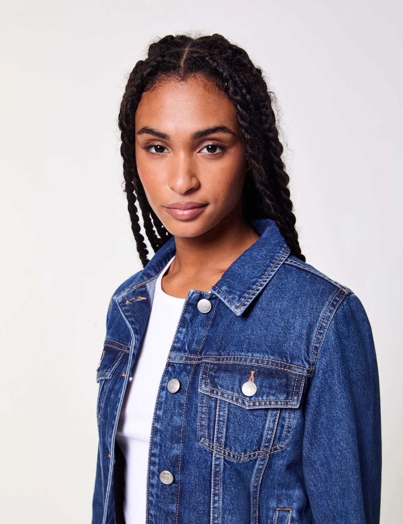 Veste en jean bleue foncé