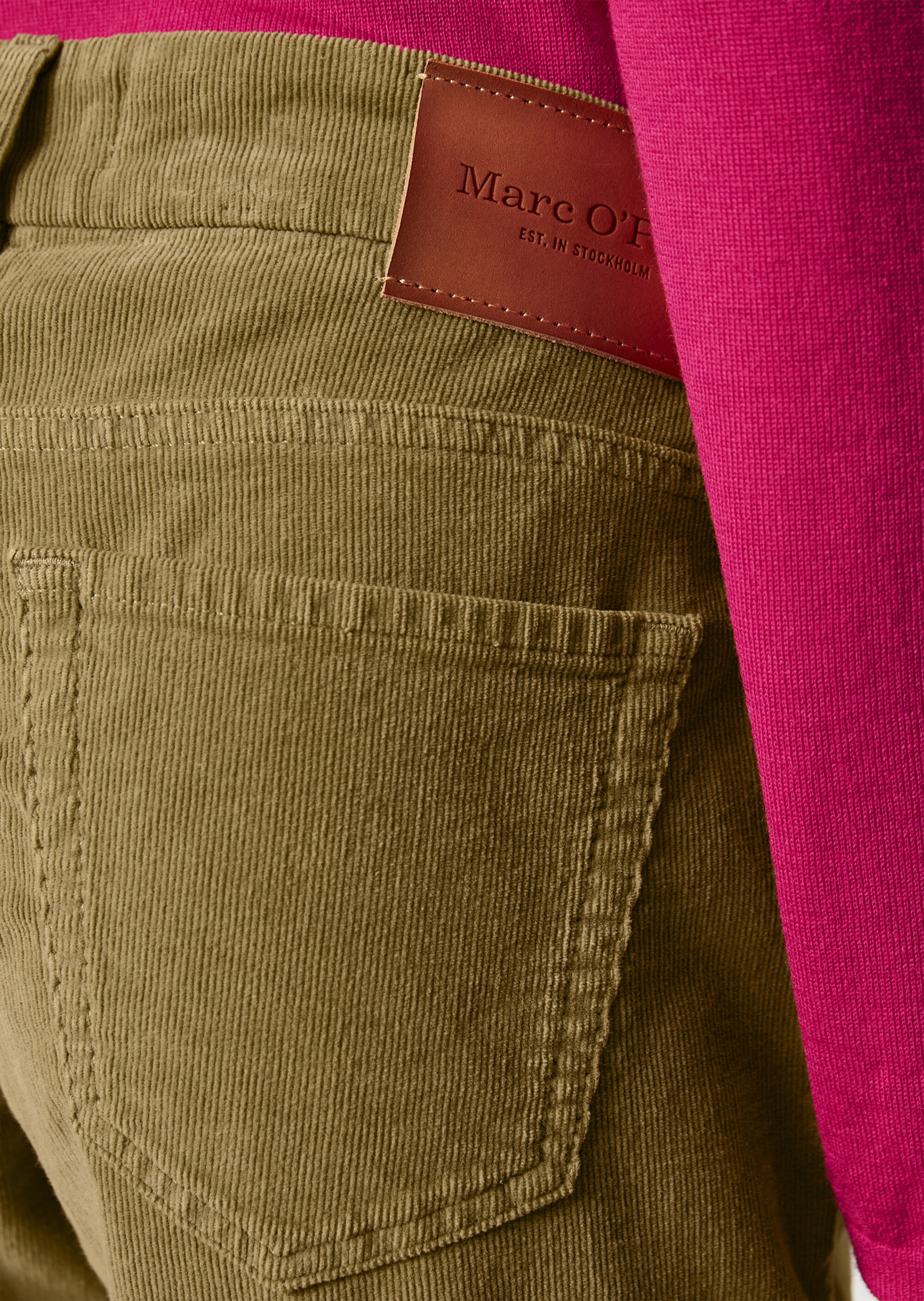 Cordhose Modell ALBY slim aus Organic Cotton-Stretch