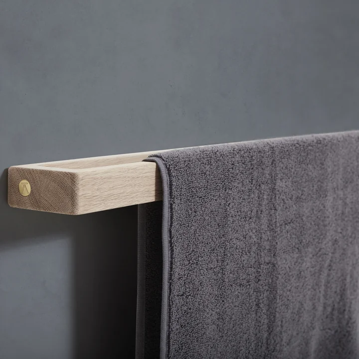 Andersen Furniture - Grip Handtuchhalter, Eiche weiss pigmentiert geölt