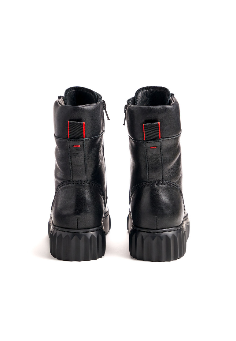 STIEFELETTE Schwarz