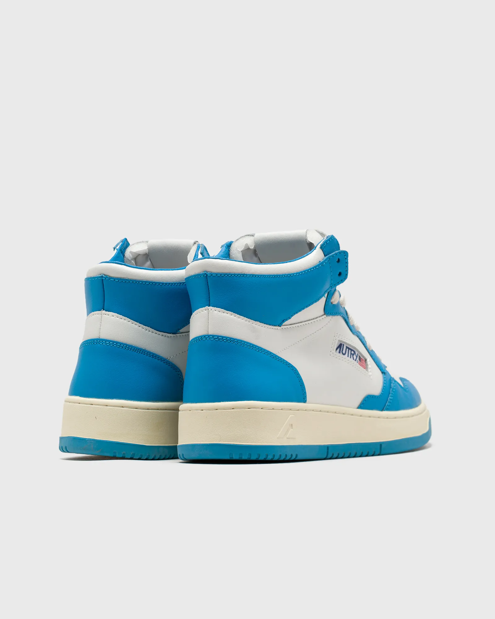 Autry Action Shoes WMNS MEDALIST MID