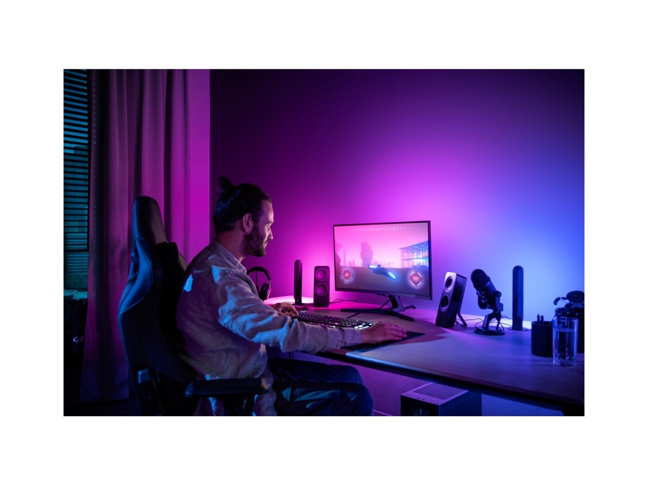 Philips Hue - 2xGaming Gradient PC strip 24 27 Inch - Bundle