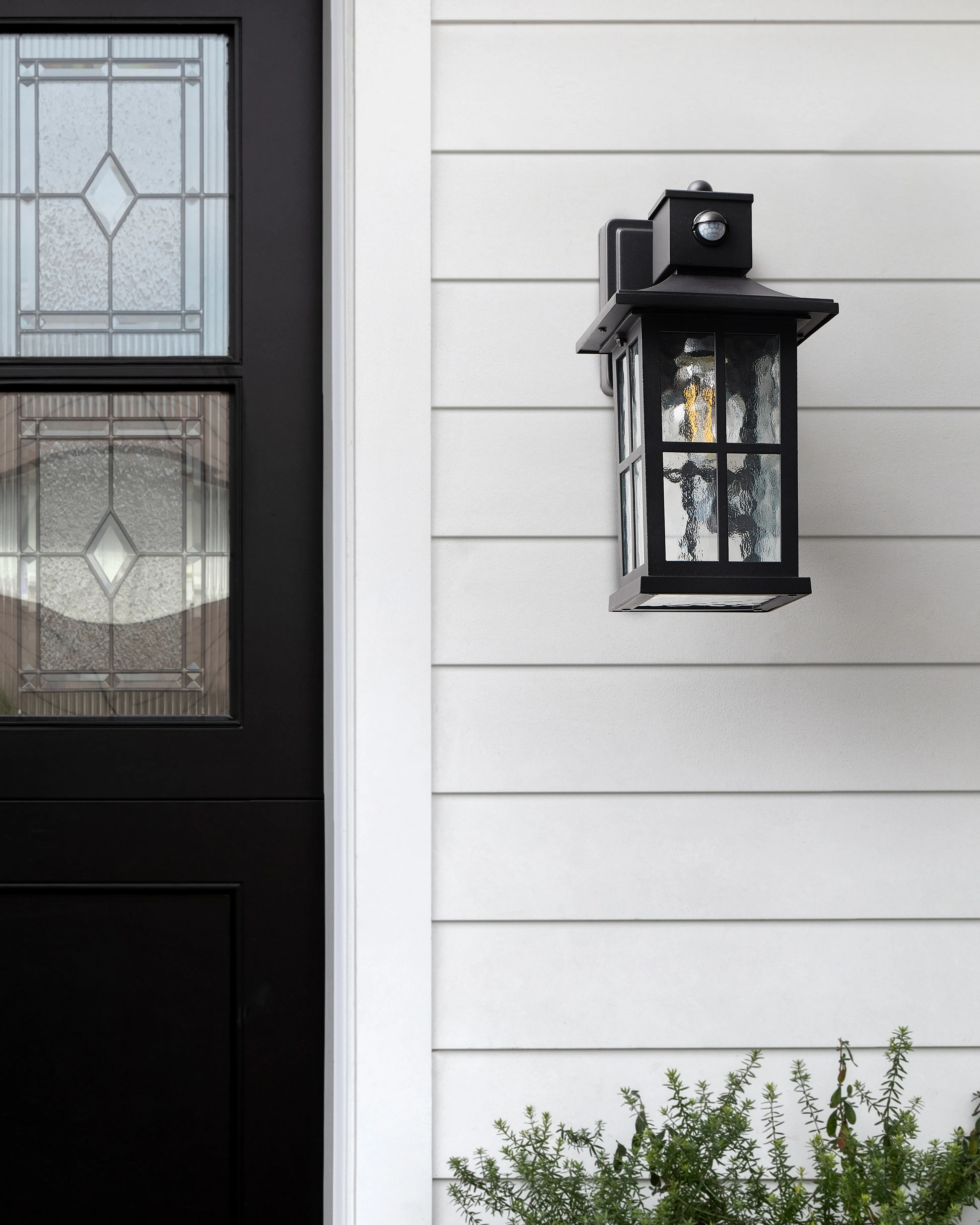Buiten wandlamp AZMAK met bewegingssensor Zwart