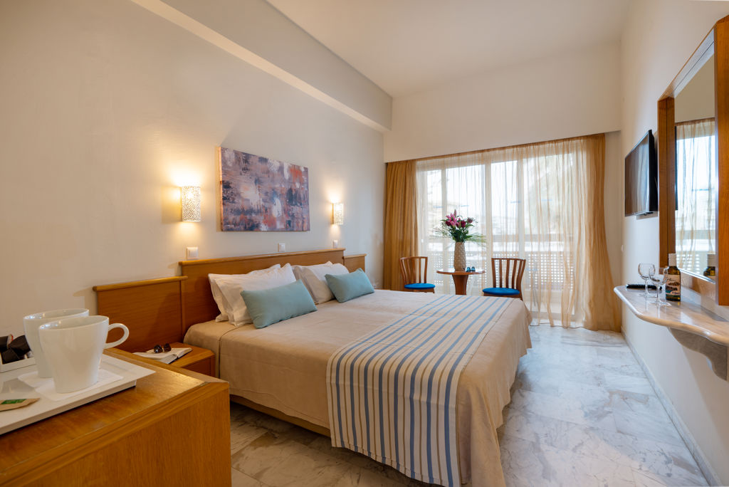 Minos Hotel Logies en ontbijt - Hotel