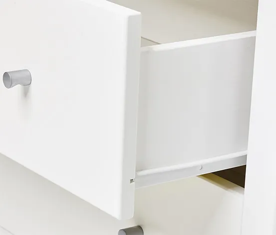Schrank mit Schubladen