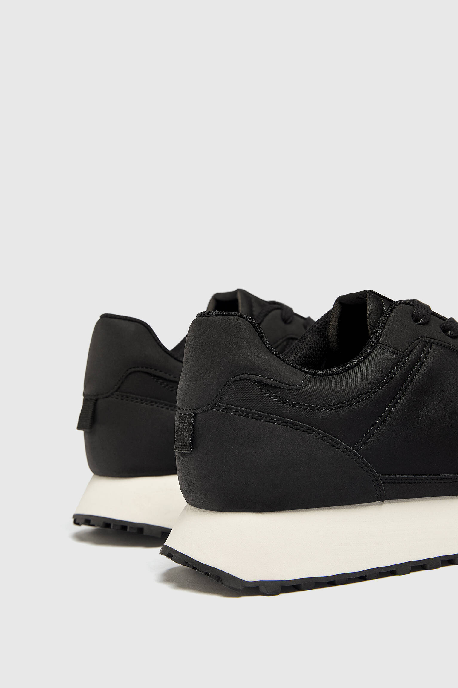 TÊNIS ESPORTIVO COMBINADO - PRETO