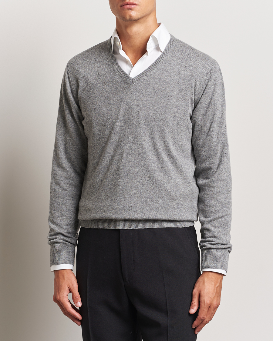 Piacenza Cashmere Cashmere V Neck Sweater Light Grey