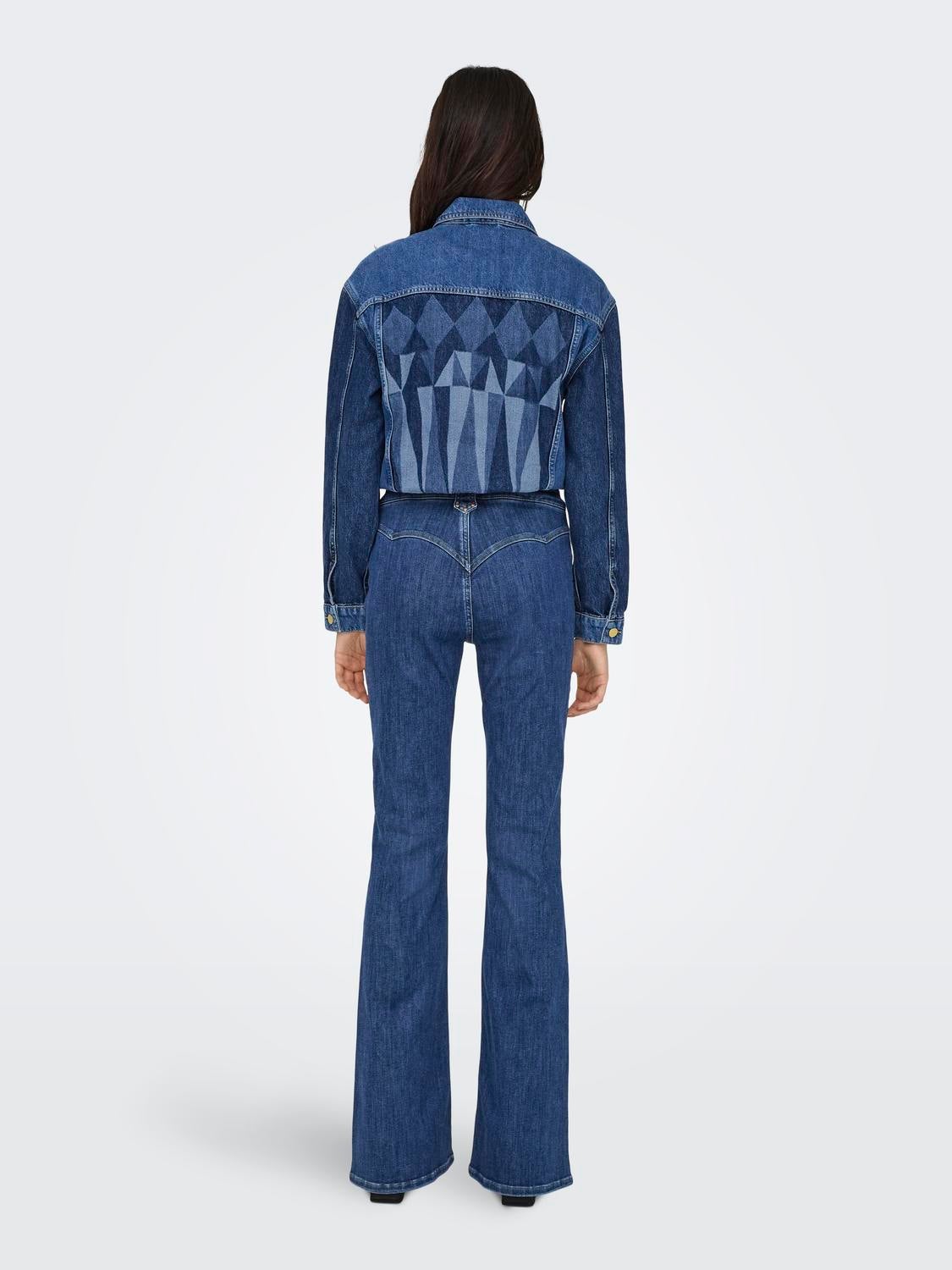 ONLCHERYL Mittlere Taille Ausgestellt Jeans Medium Blue Denim