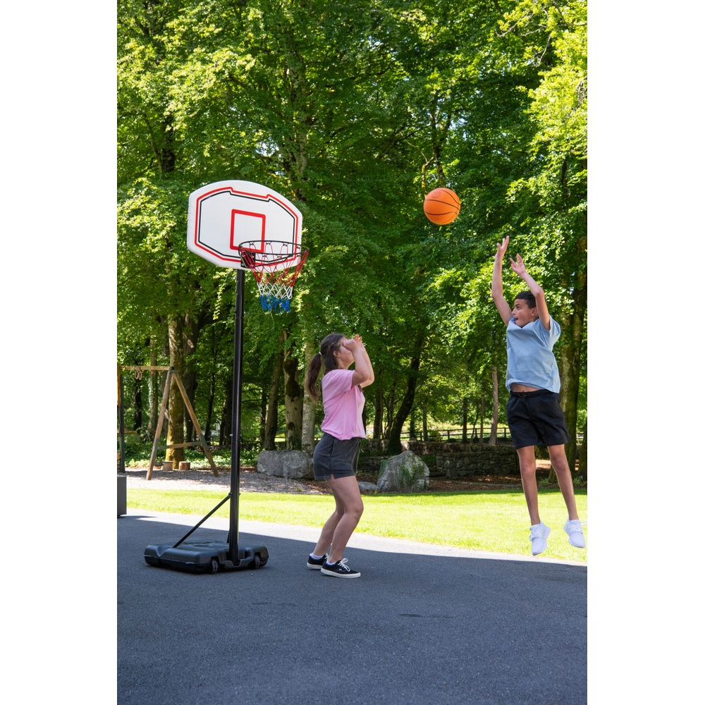 Verstellbarer Basketballständer