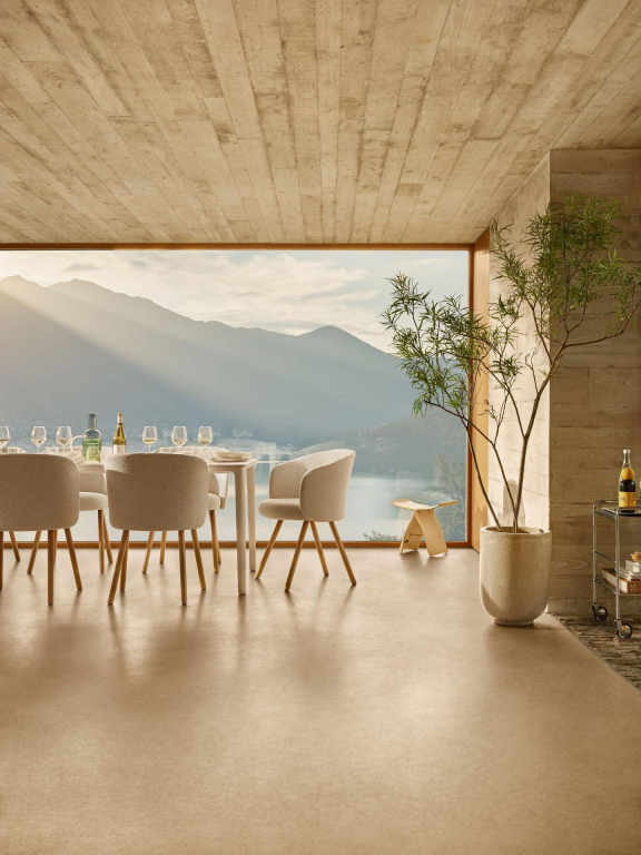 Vitra Mikado Side Chair stoel eiken onderstel Ivory