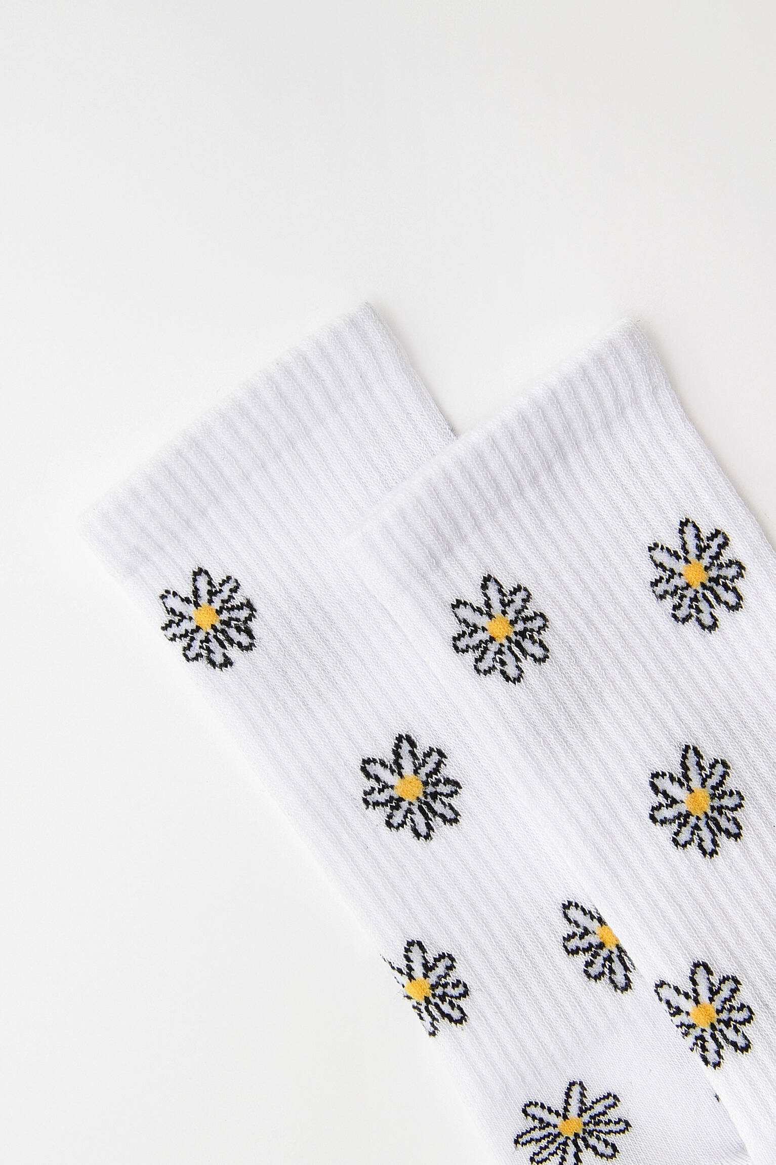 MEIAS ESPORTIVAS DAISY - BRANCAS