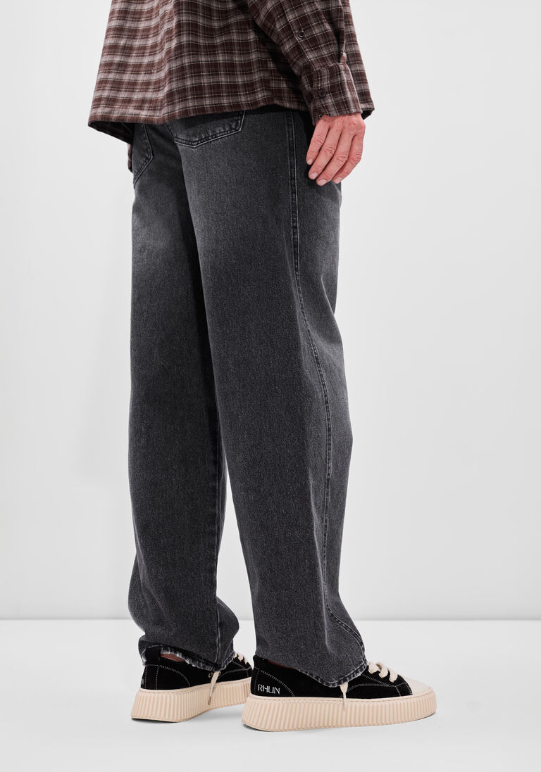antraciet olaf hussein jeans relaxed denim pant