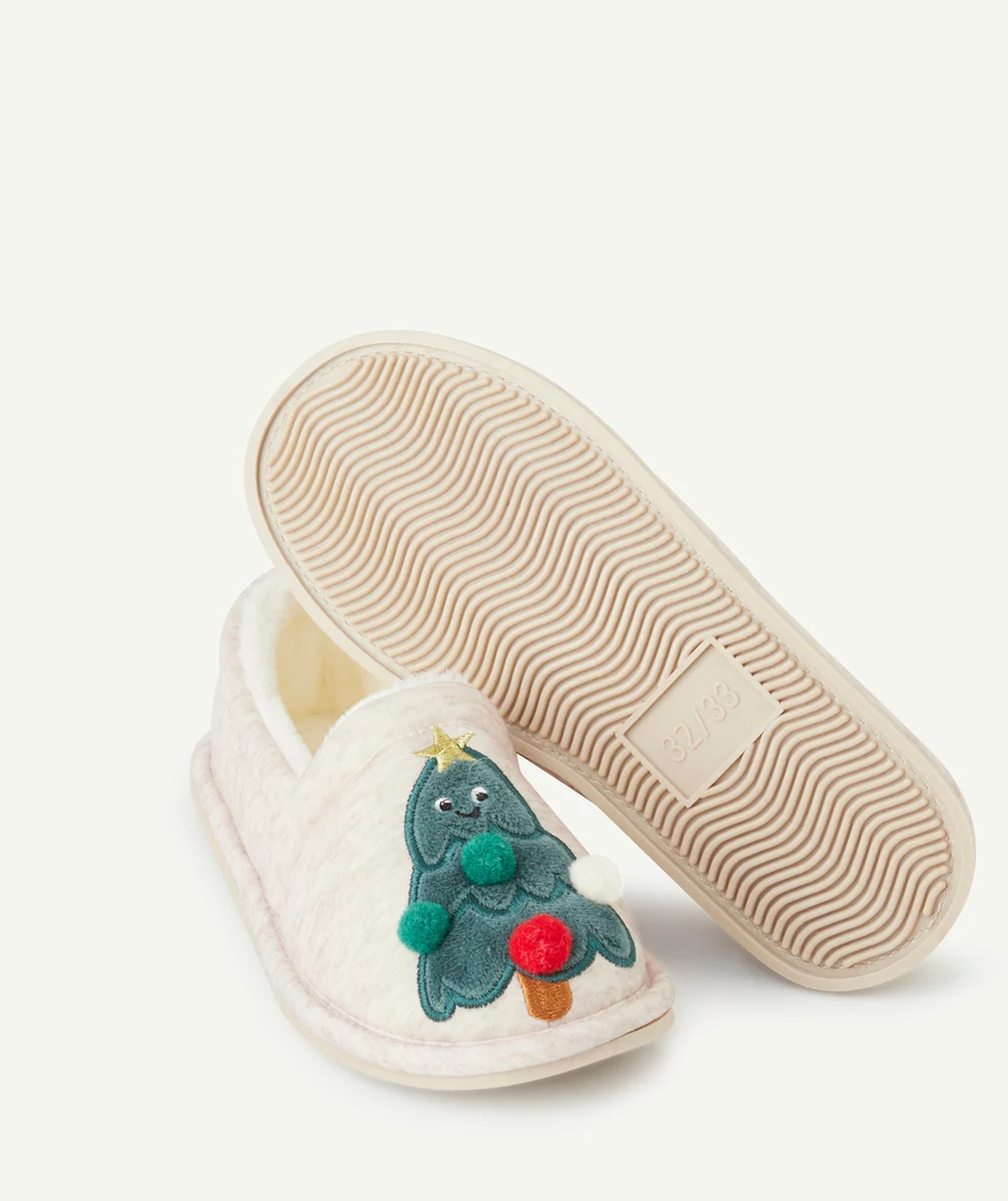 CHAUSSONS ENFANT EN FIBRES RECYCLÉES ÉCRU CHINÉ THÈME SAPIN DE NOËL
