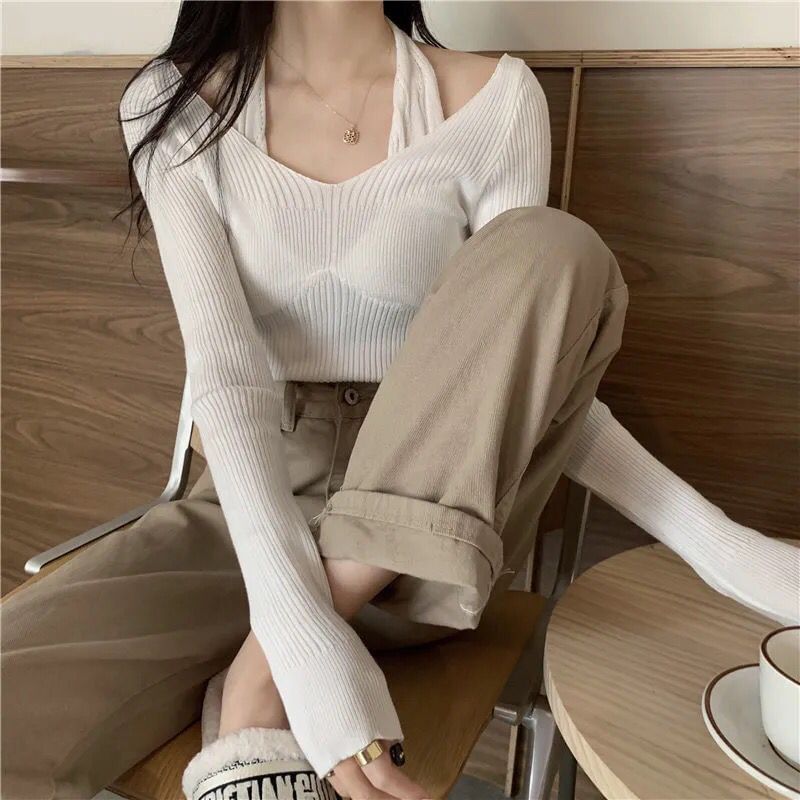 Hevnir - Tweedelige geribbelde, slim fit gebreide top met lange mouwen en halternek