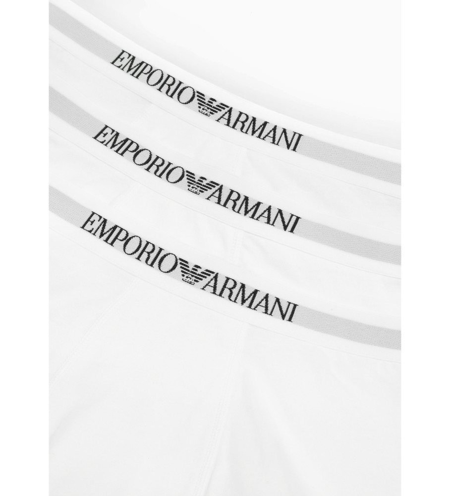 Pacote com três cuecas boxer brancas da Emporio Armani