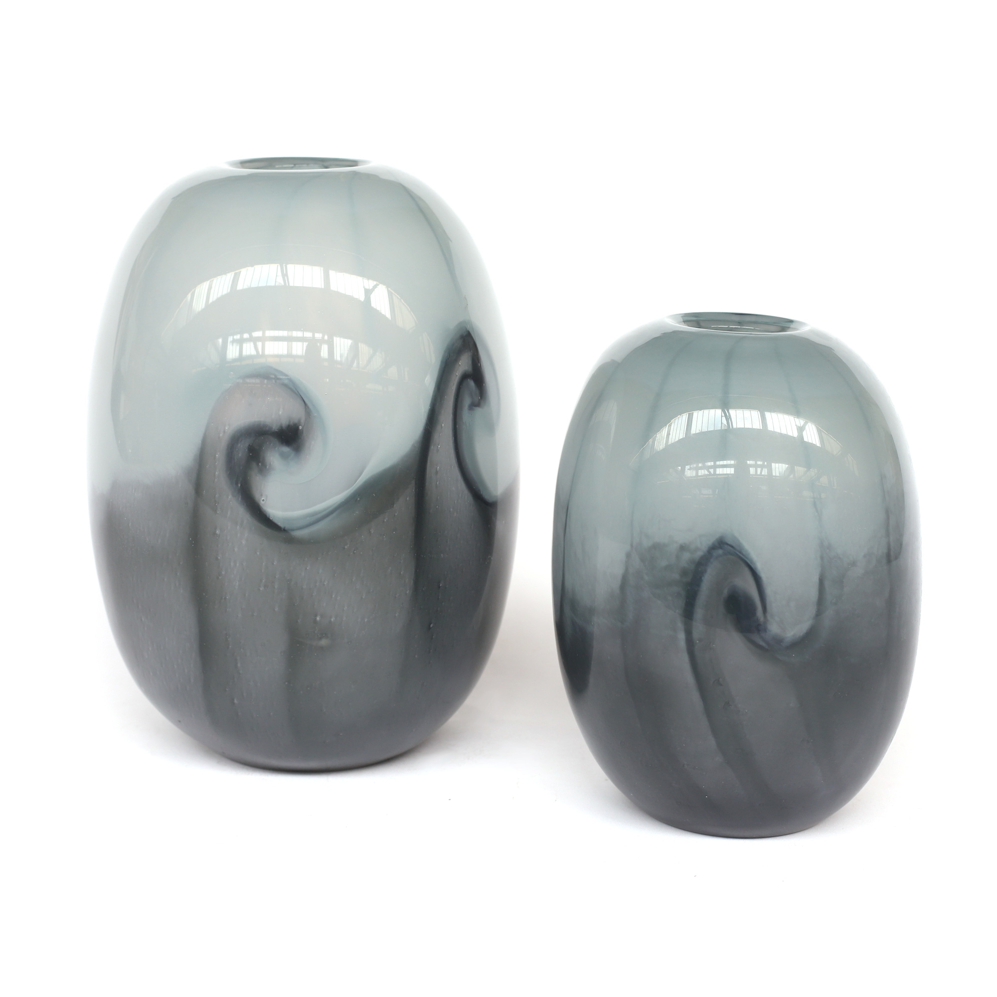 Glasvase 'Swirl', schwarz-grau, Ø 14,5 cm, H 19,5 cm von fischer's lagerhaus