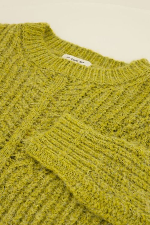 Groene trui gebreid