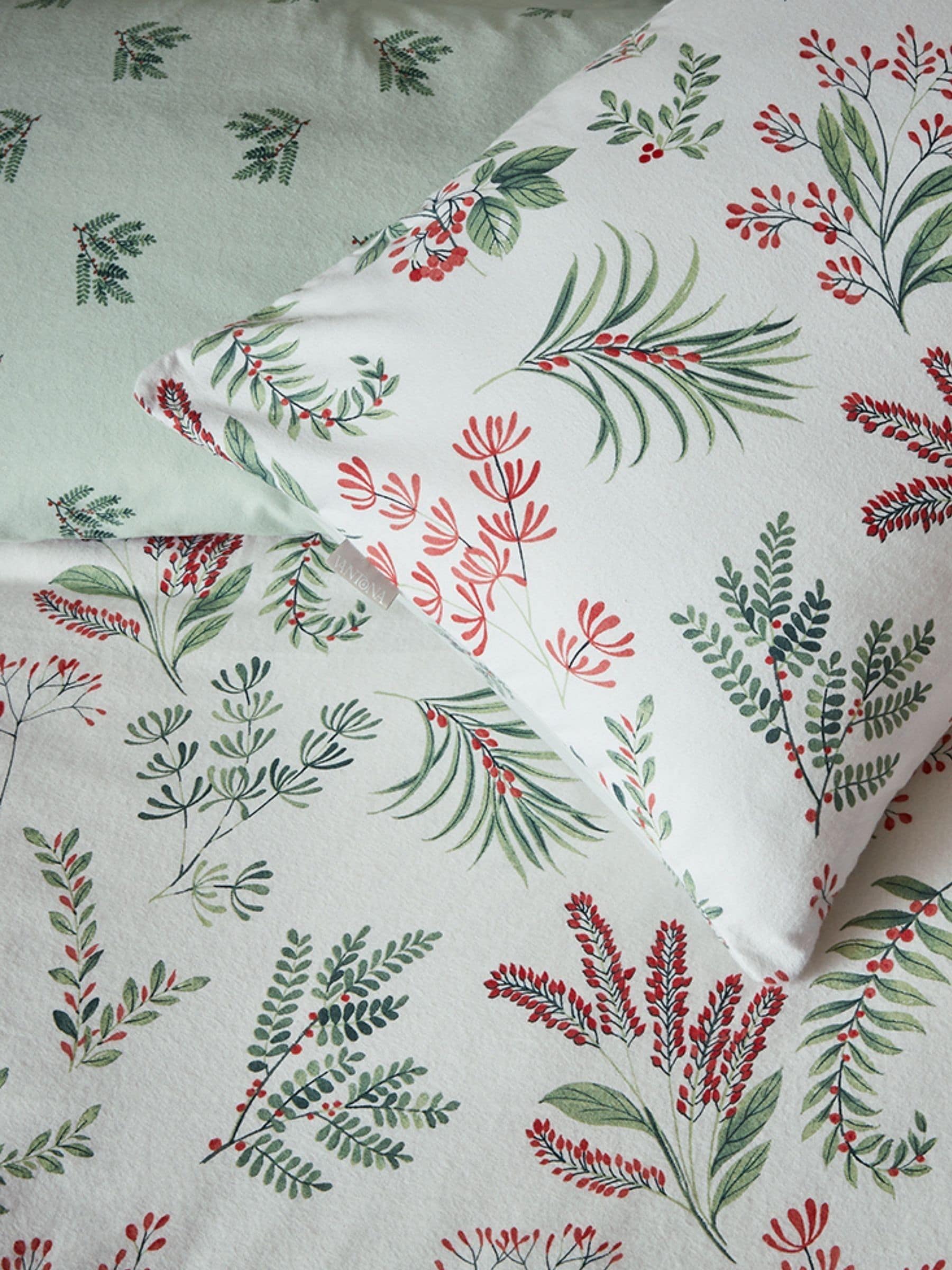 Vantona Christmas Festive Sprig Brushed Cotton Quilt Cover Set