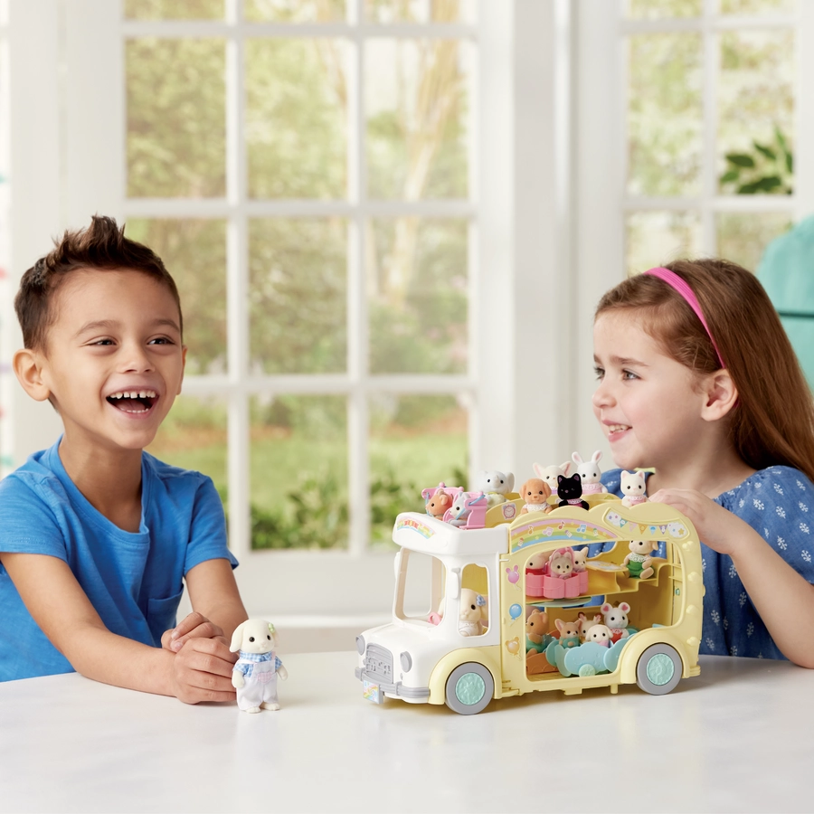 Sylvanian Families® Erlebniskindergarten Bus Regenbogen