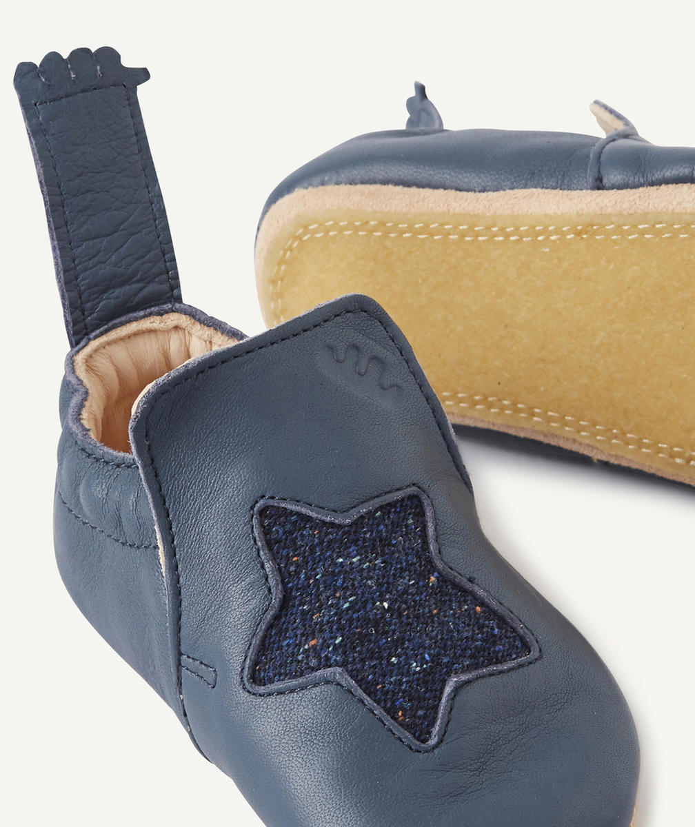 EASY PEASYLES CHAUSSONS EN CUIR BLEU MARINE AVEC ÉTOILES