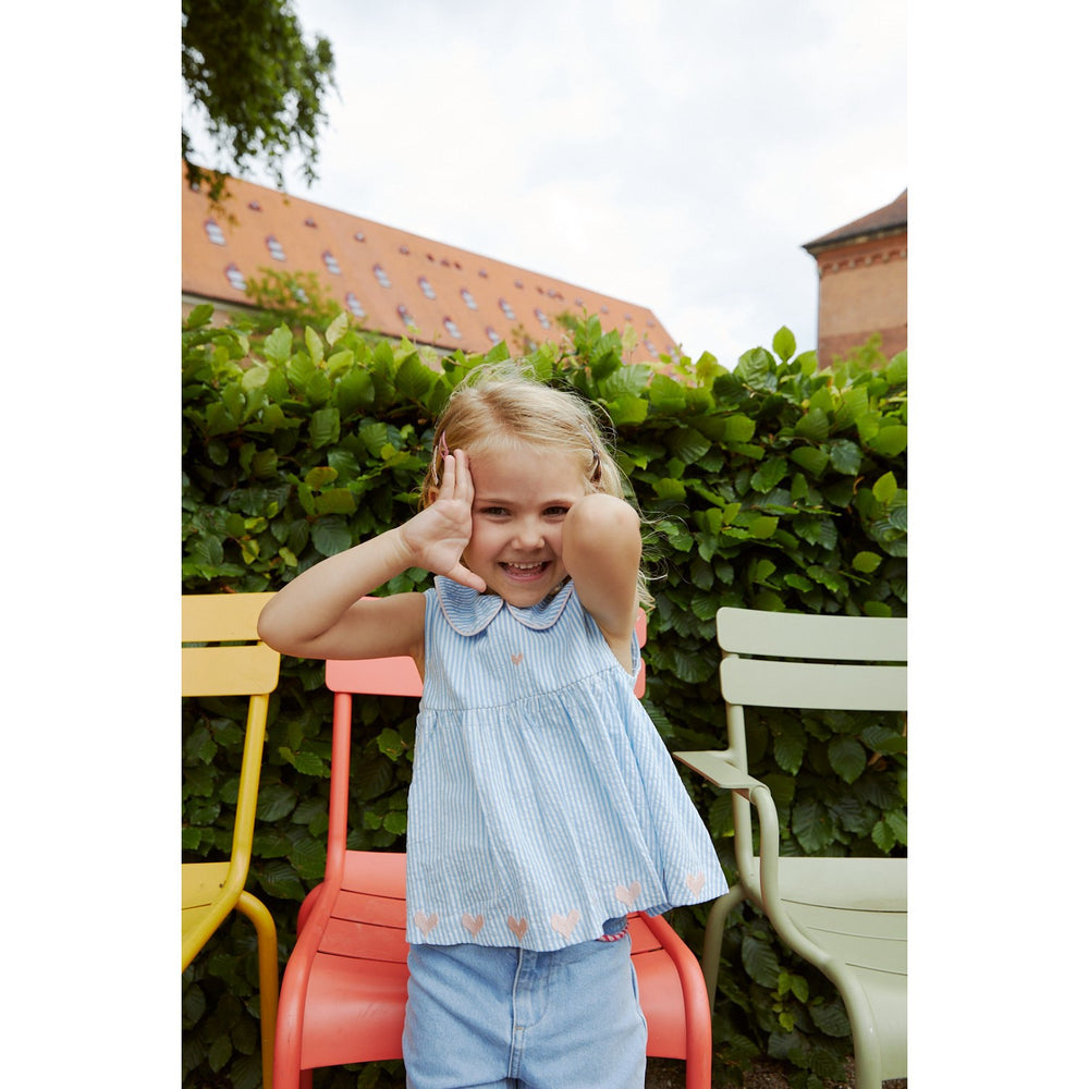 Køb COPENHAGEN COLORS Sky Blue W Cream Stripe W. Soft Pink Seersucker Ss Bluse W. Hearts