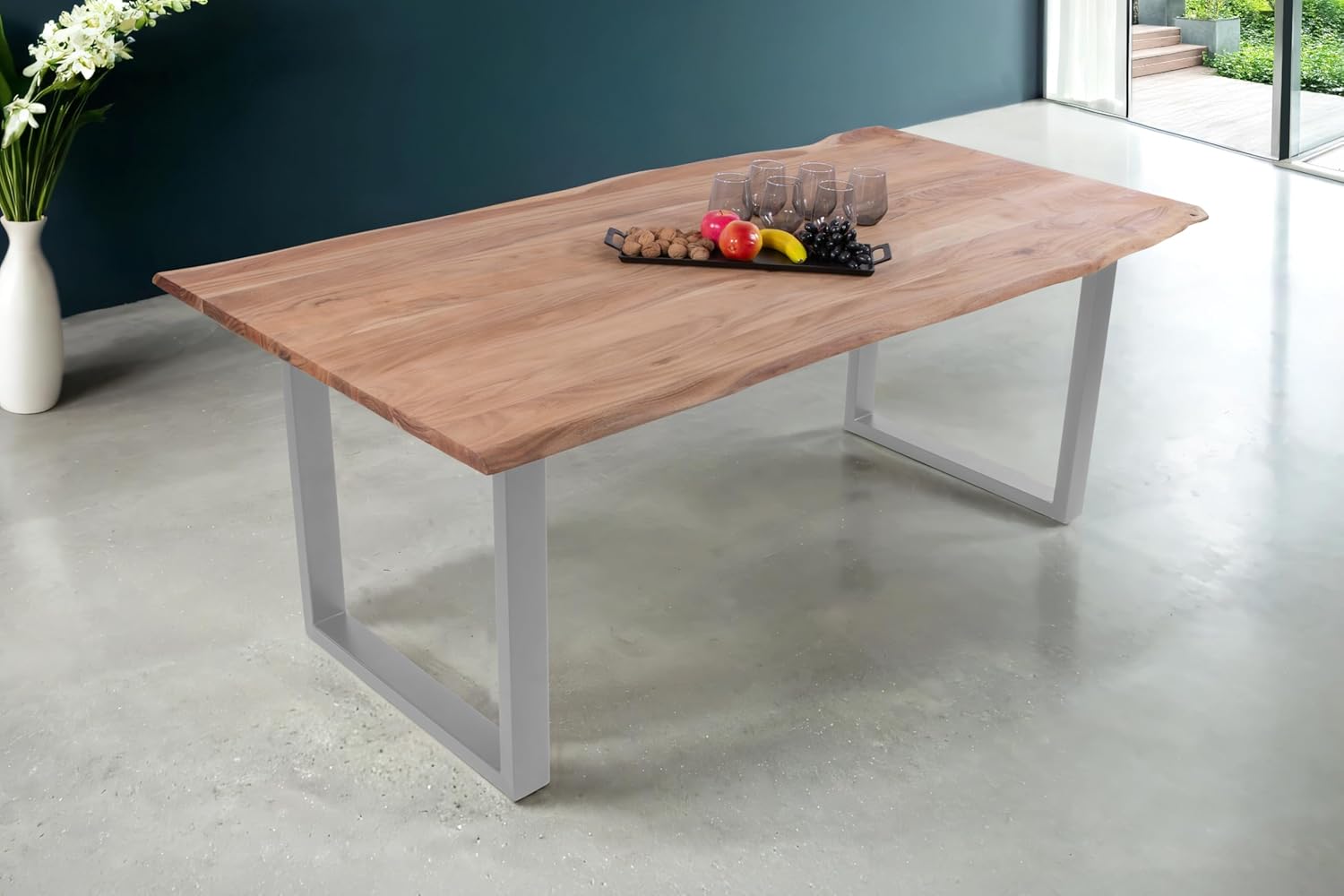 SAM Baumkantentisch 120 x 80 cm Dana, massiver Esstisch Eiche, Esszimmertisch mit U-Gestell aus Metall Silber, echte Baumkante, pflegeleichter Holztisch