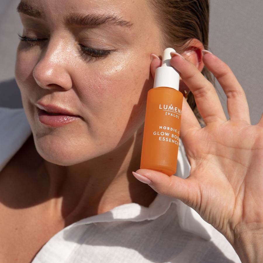 Lumene Nordic-C Valo Glow Boost Essence 30ml