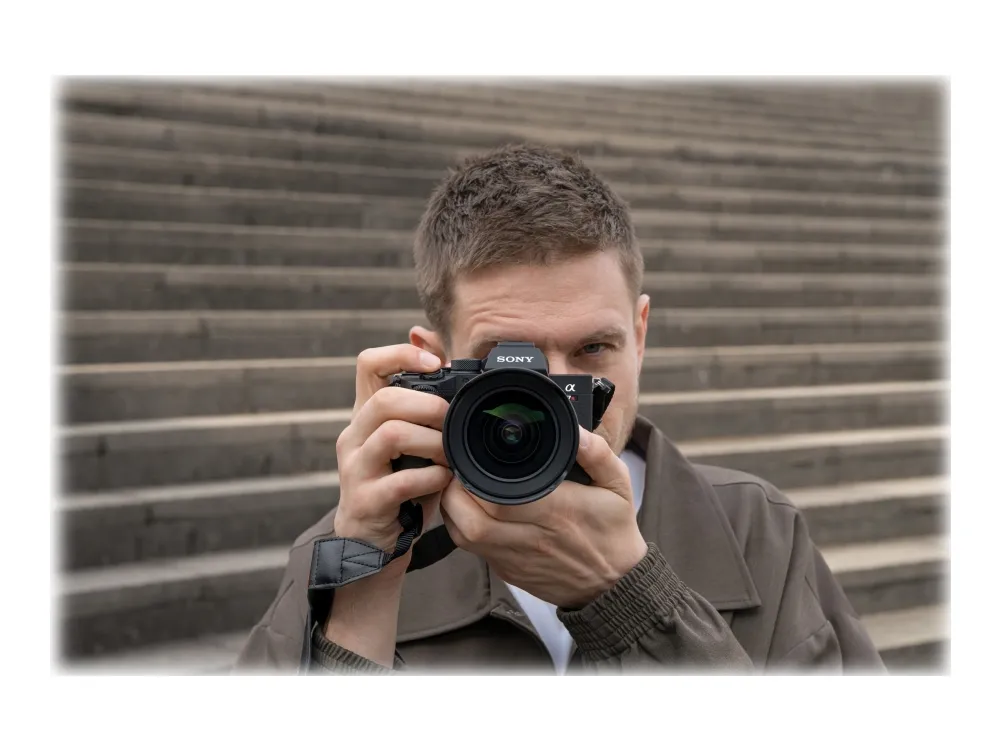 Sony G Master SEL14F18GM - Vidvinkel objektiv - 14 mm - f/1.8 FE GM - Sony E-mount - for Cinema Line; a VLOGCAM; a1; a1 II; a6700; a7 IV; a7C; a7C II; a7CR; a7R V; a7s III; a9 III