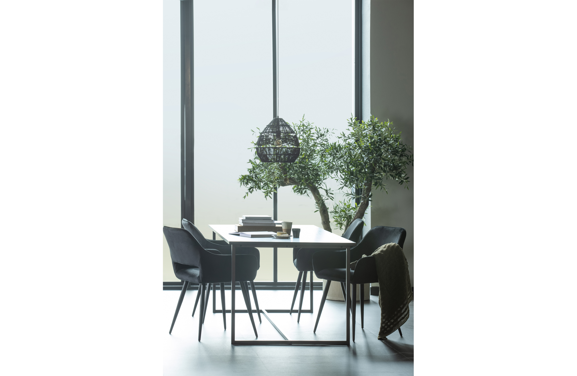 WOOOD stoel Jelle (set van 2) Fluweel Zwart - 2 stuks