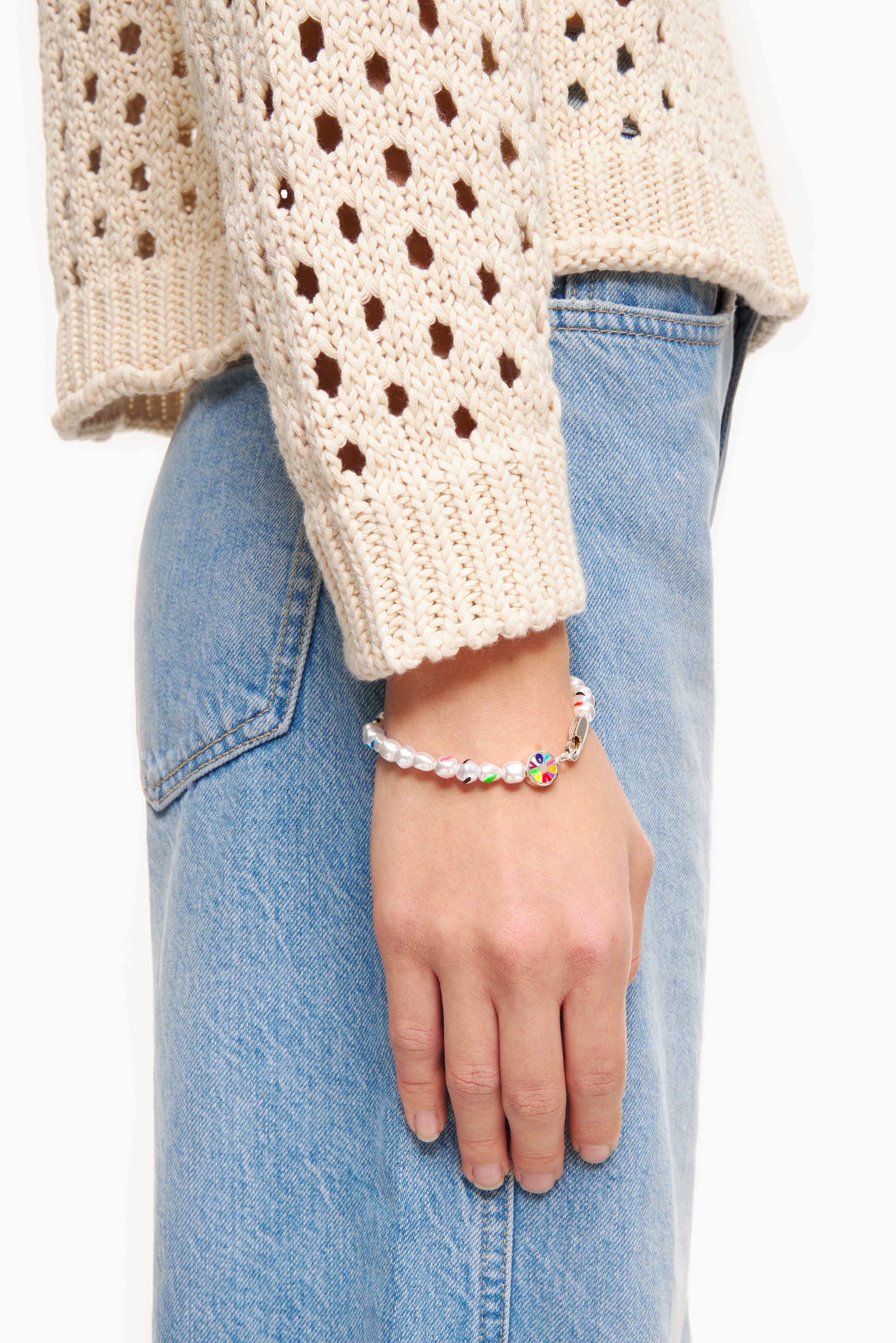 Pulseira de pérolas multicoloridas